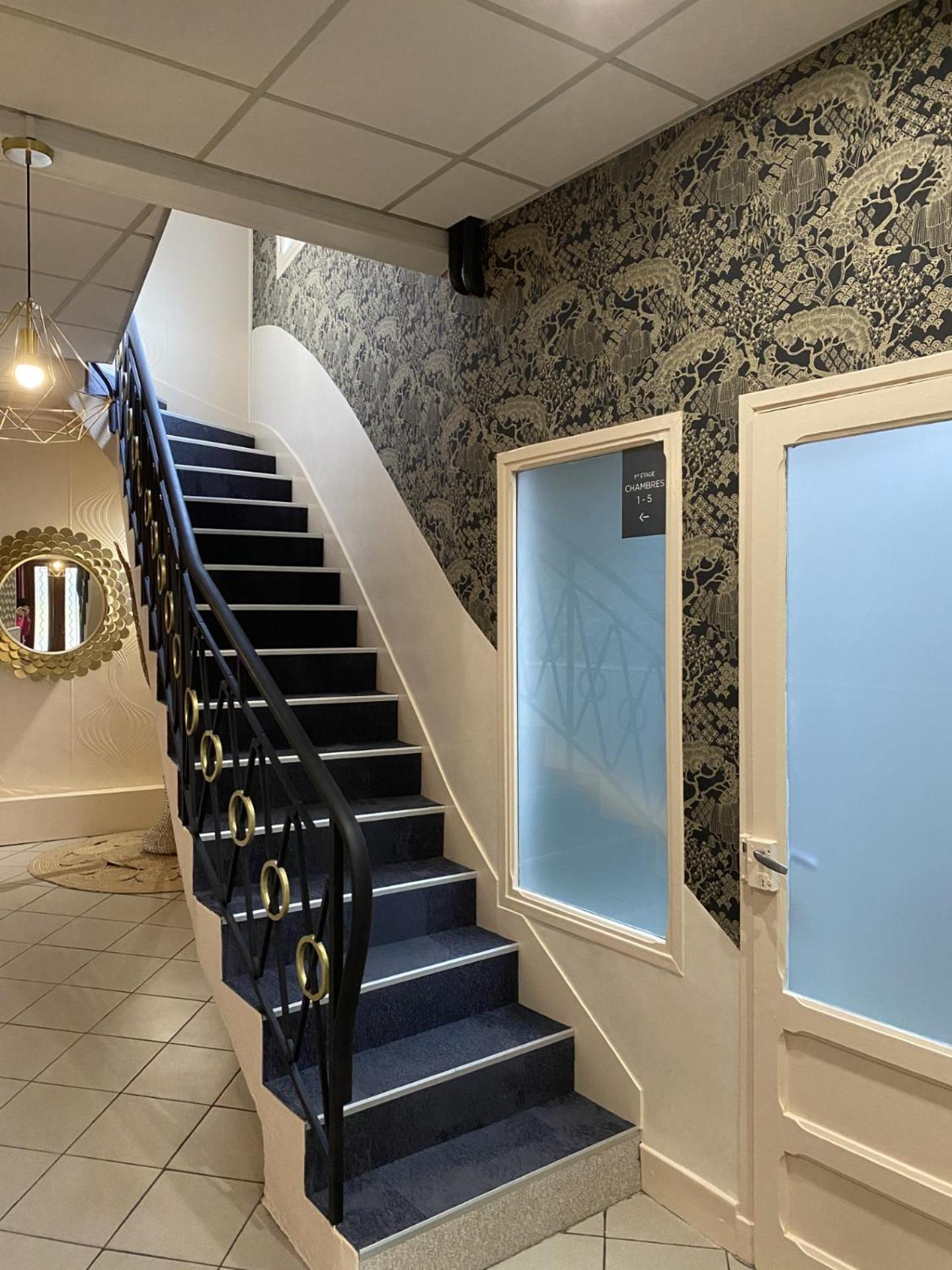 Hotel Aux Vendanges De Bourgogne パライユ・ル・モニアル エクステリア 写真